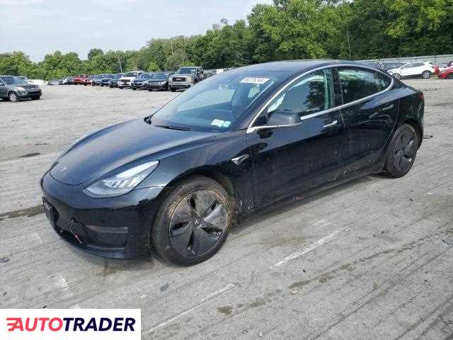 Tesla Model 3 2019