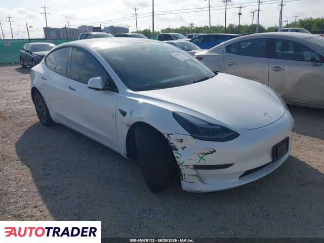 Tesla Model 3 2022