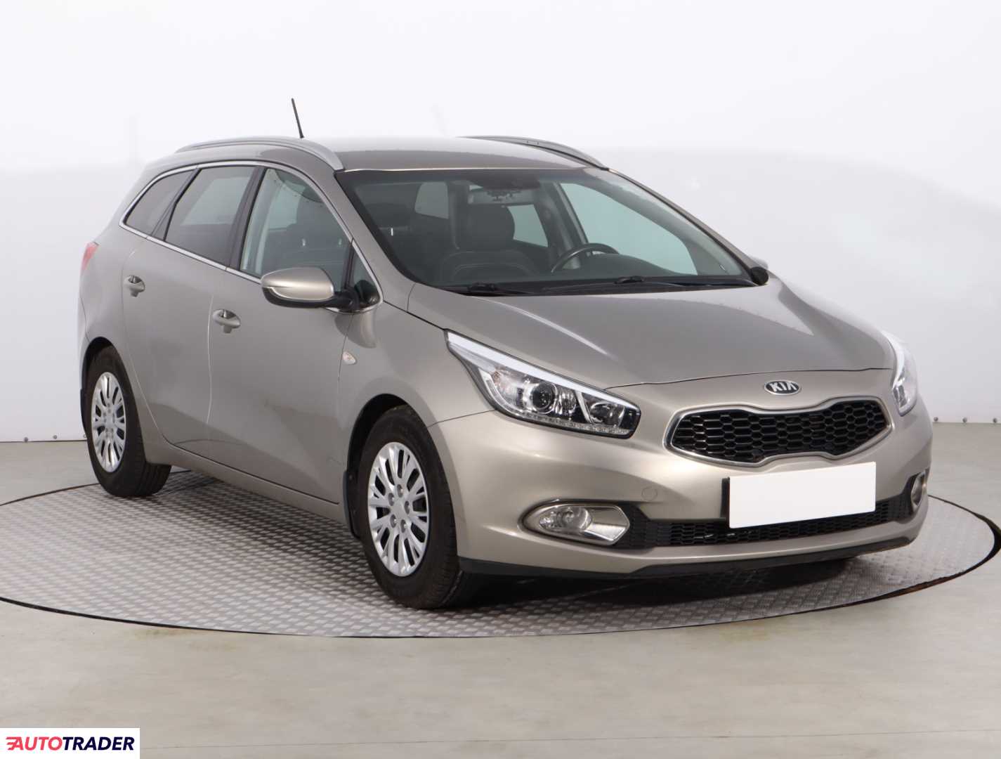 Kia Ceed 2015 1.6 132 KM Kia Ceed 2015 1.6 132 KM