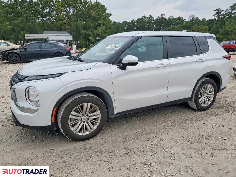 Mitsubishi Outlander 2023 2