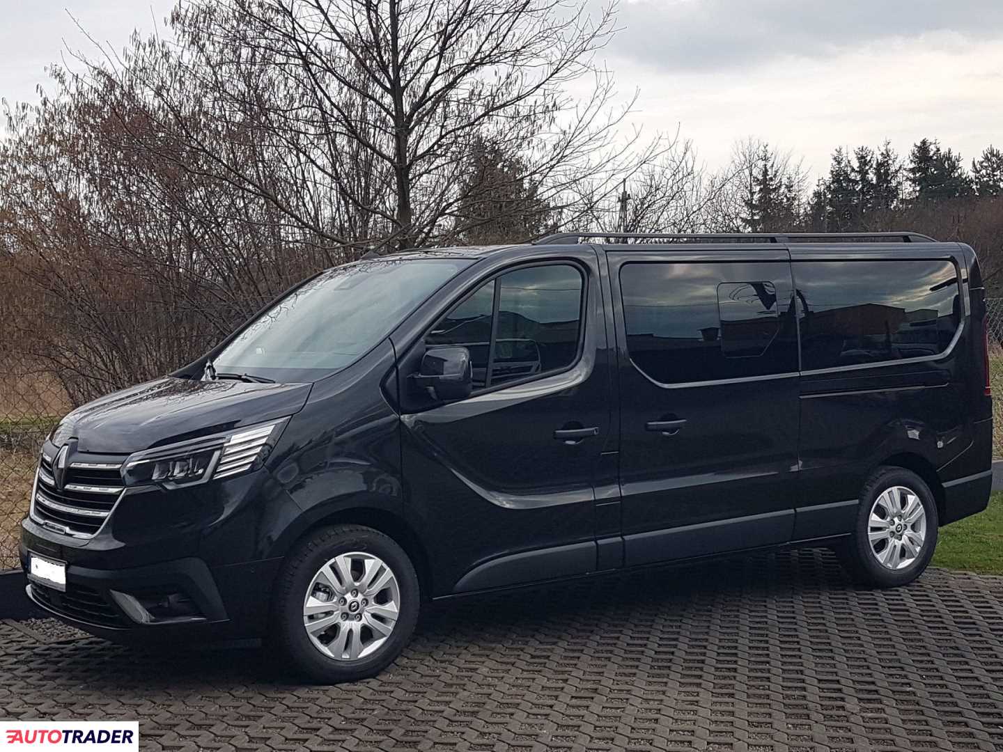 Renault Trafic 2.0 diesel 150 KM 2023r. (Poręba)