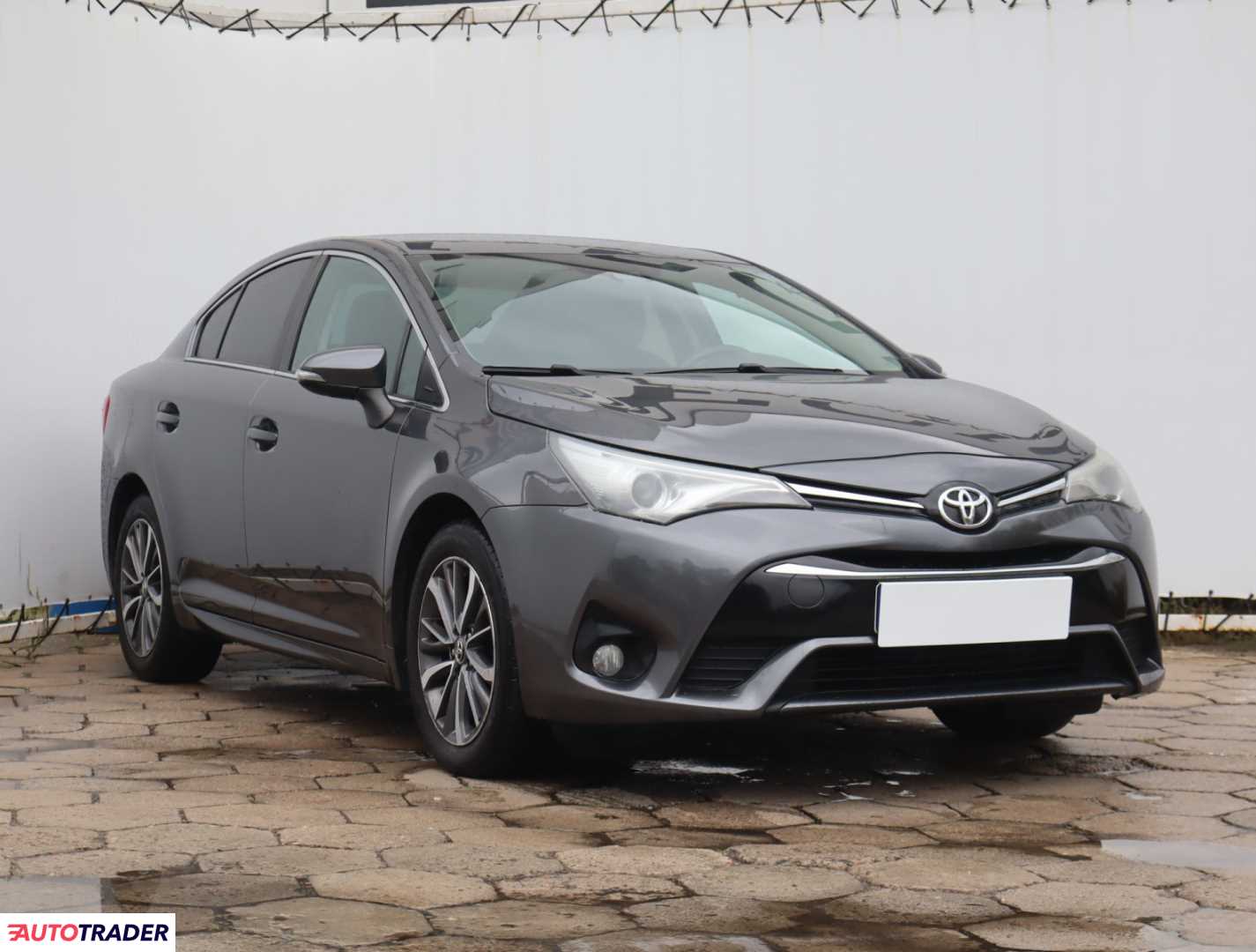 Toyota Avensis 2015 2.0 140 KM