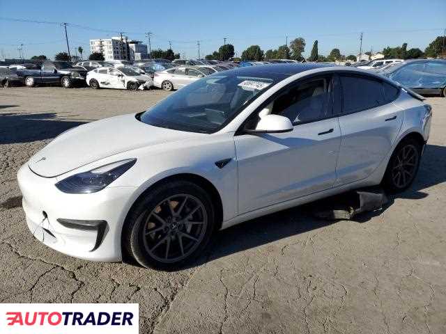 Tesla Model 3 2023
