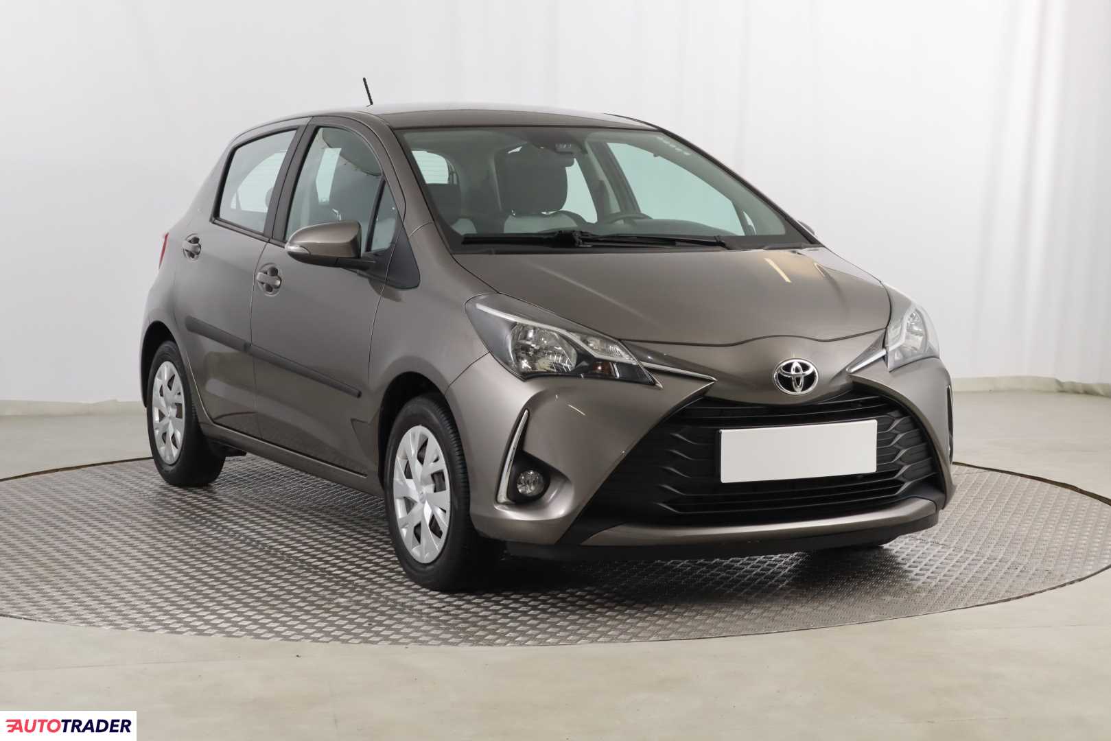 Toyota Yaris 2020 1.5 109 KM