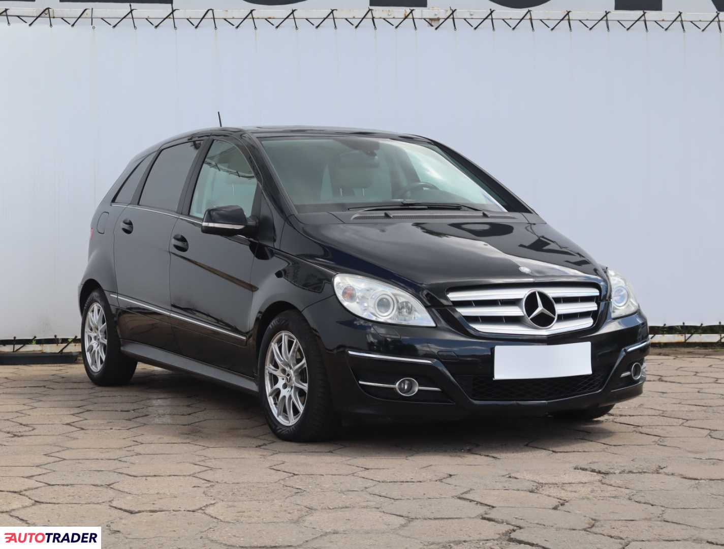 Mercedes B-klasa 2010 2.0 107 KM