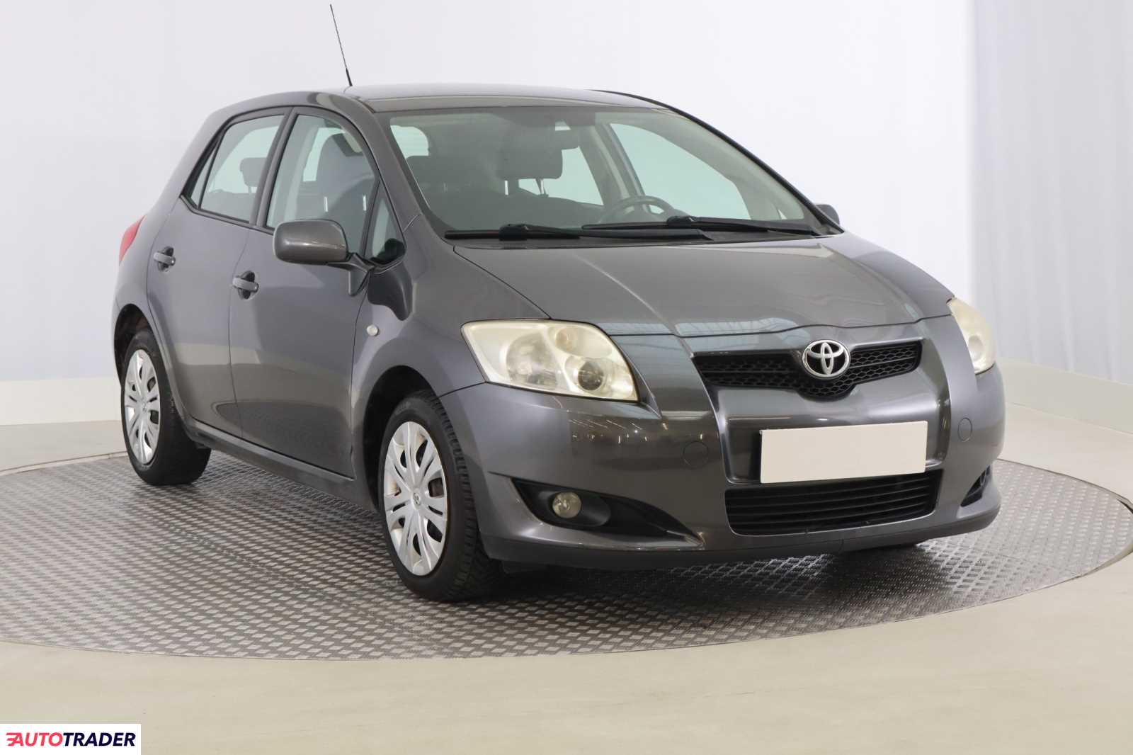 Toyota Auris 2006 1.6 122 KM