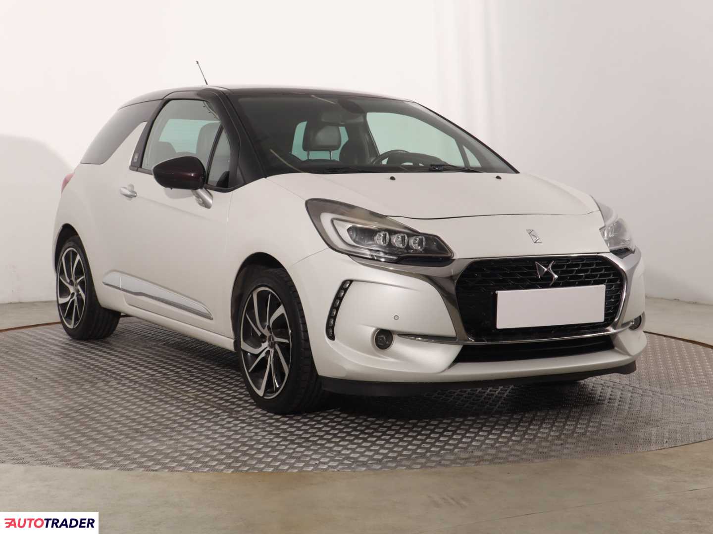 DS DS3 2016 1.2 108 KM