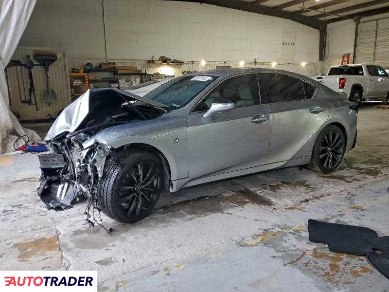 Lexus IS 2022 3