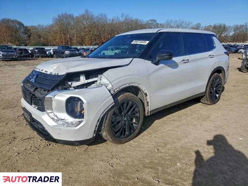 Mitsubishi Outlander 2023 2