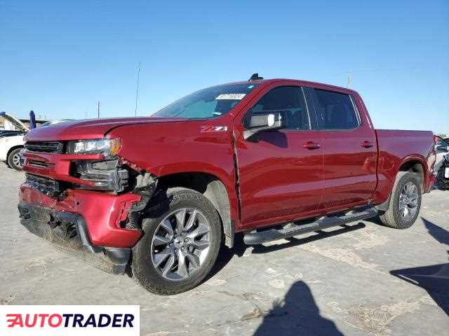 Chevrolet Silverado 5.0 benzyna 2019r. (GRAND PRAIRIE)