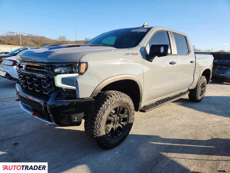 Chevrolet Silverado 2025 3