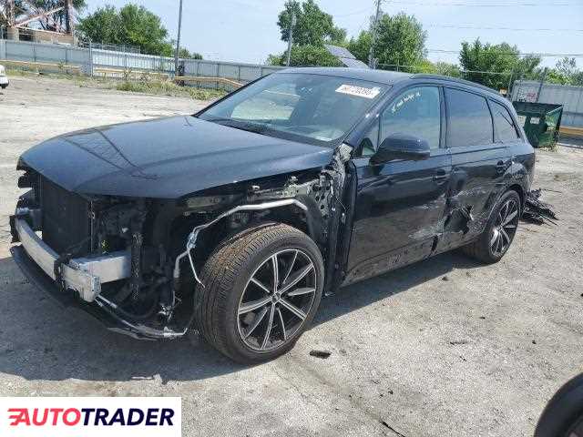 Audi Q7 2021 4