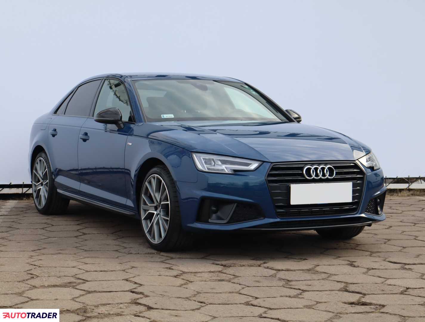 Audi A4 2019 2.0 147 KM