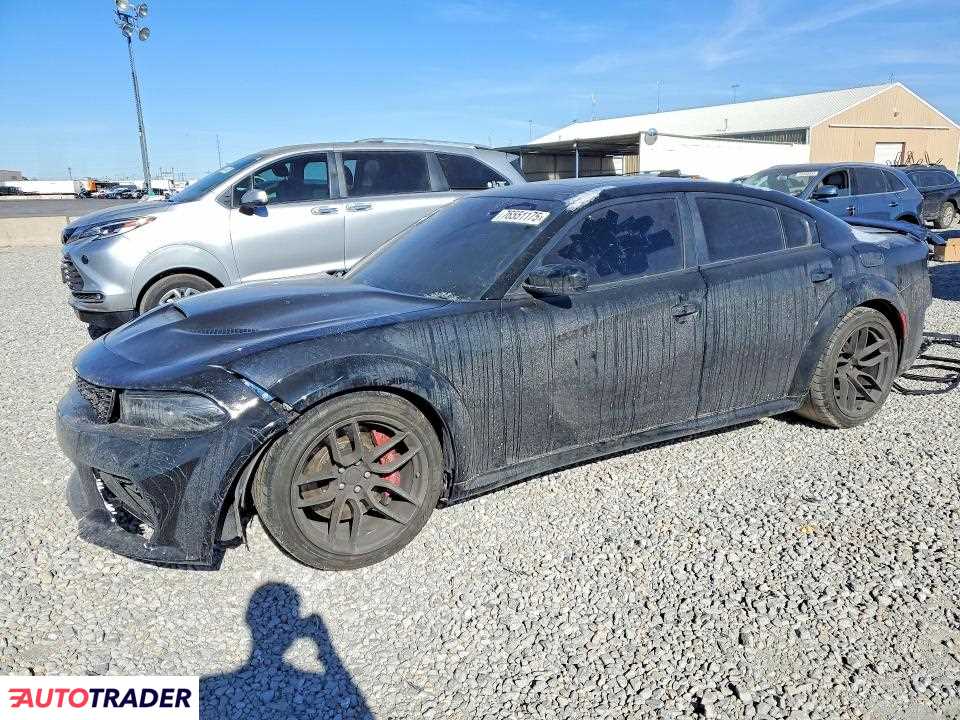 Dodge Charger 2020 6