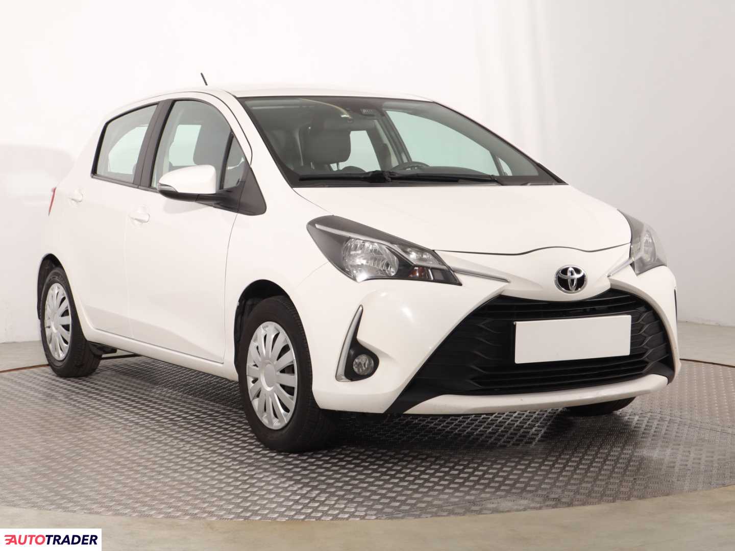 Toyota Yaris 2017 1.5 109 KM