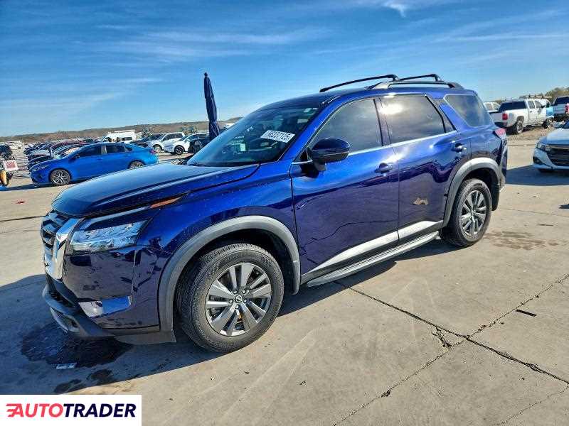 Nissan Pathfinder 2022 3