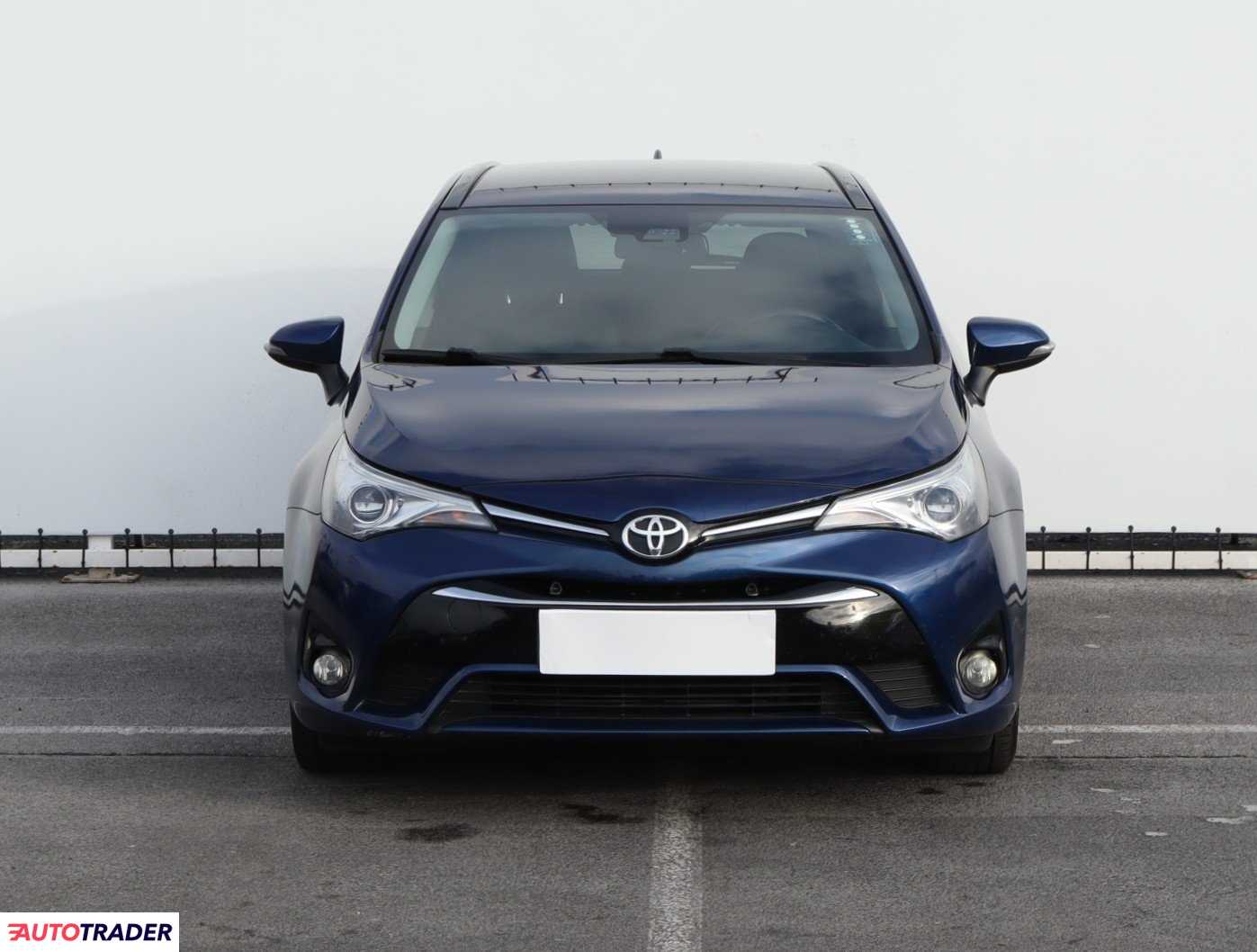 Toyota Avensis 2017 2.0 140 KM