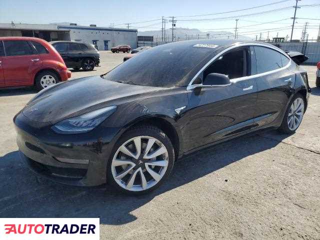 Tesla Model 3 benzyna 2019r. (SUN VALLEY)