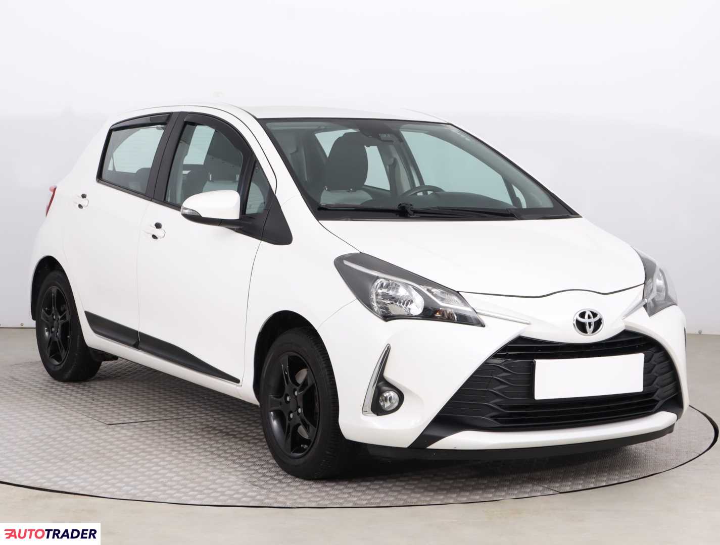 Toyota Yaris 2018 1.5 109 KM Toyota Yaris 2018 1.5 109 KM