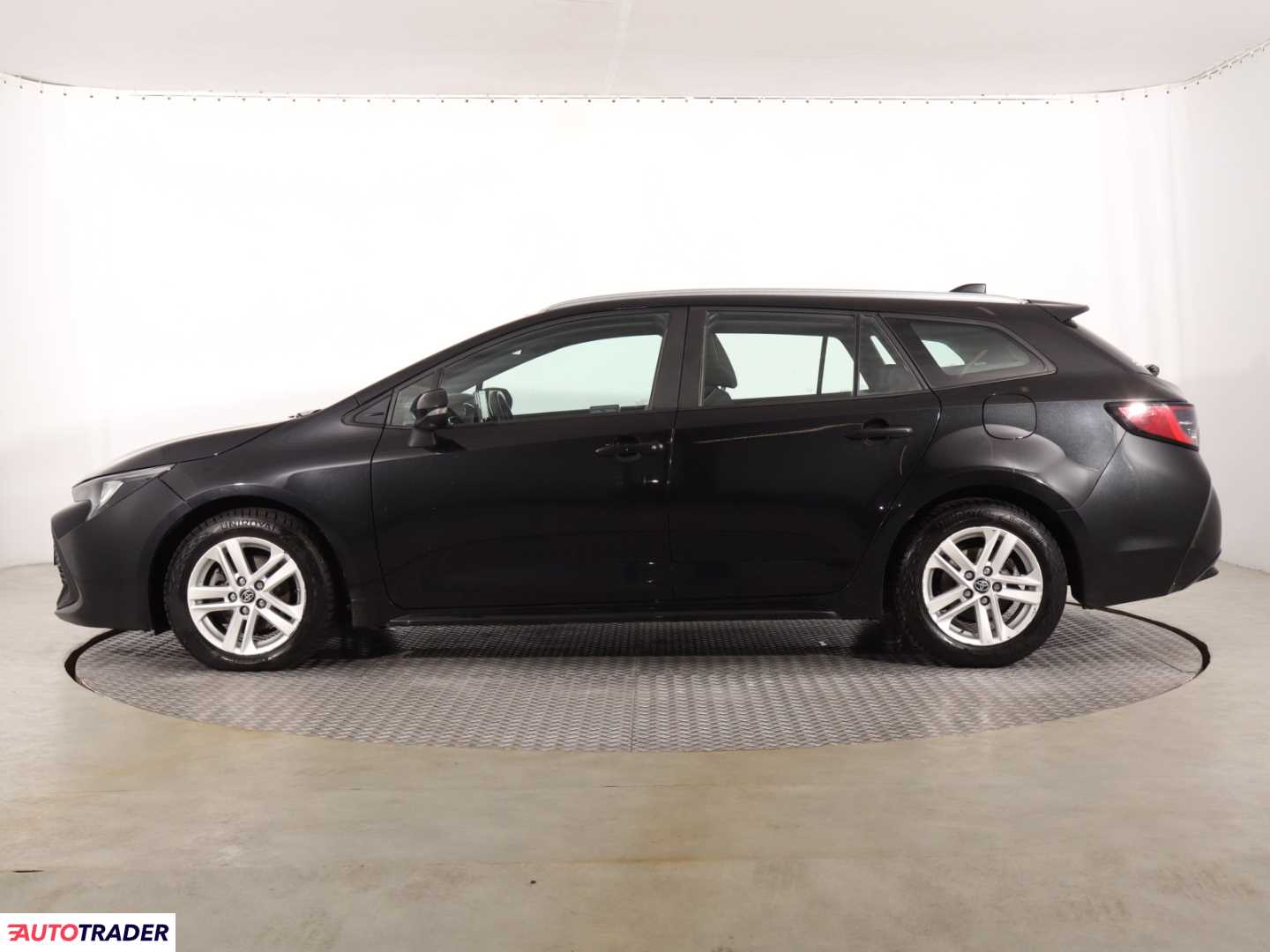 Toyota Corolla 2022 1.8 120 KM