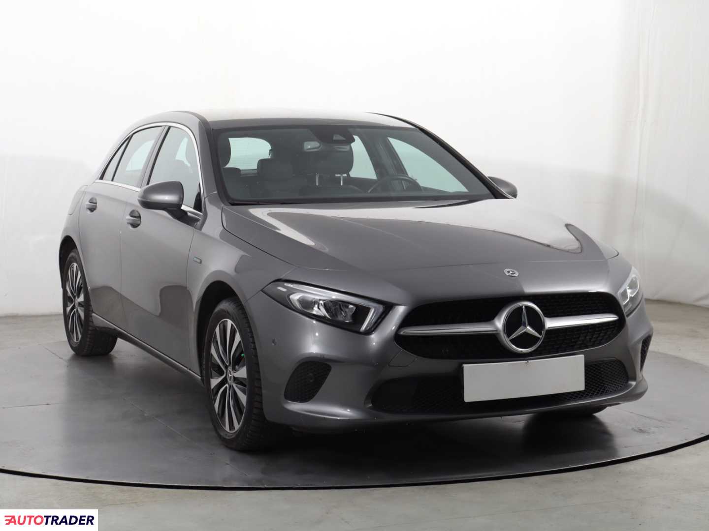Mercedes A-klasa 2020 1.3 214 KM