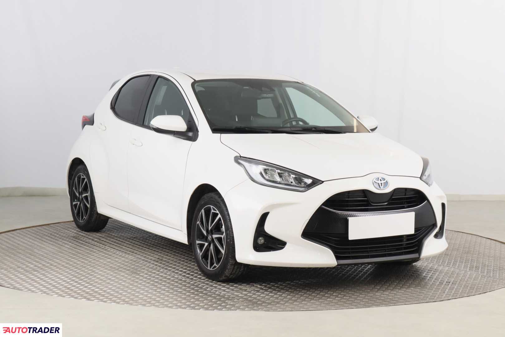 Toyota Yaris 2021 1.5 99 KM