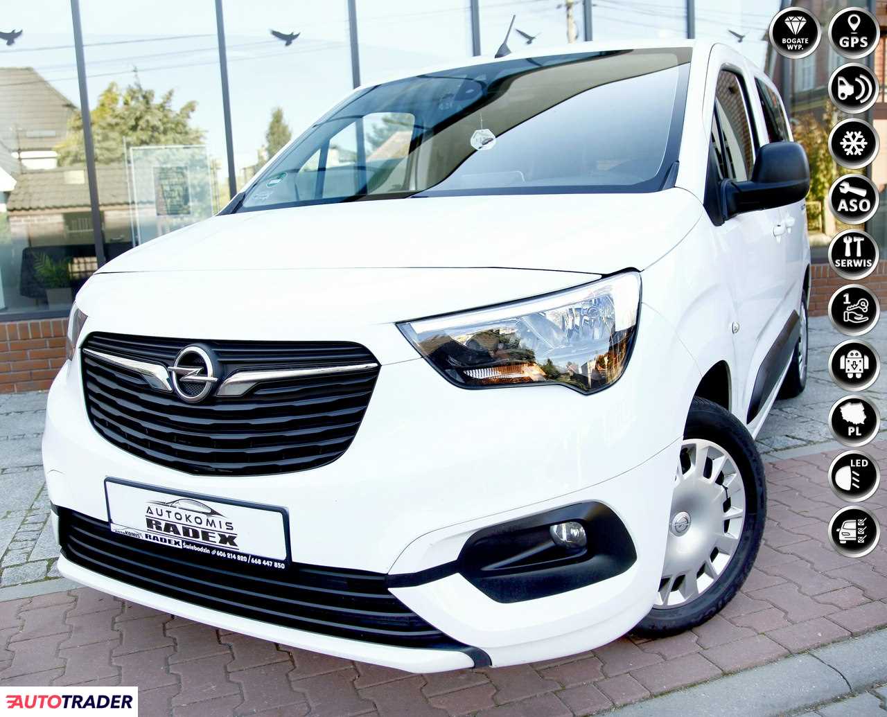 Opel Combo 2021 1.5 102 KM Opel Combo 2021 1.5 102 KM