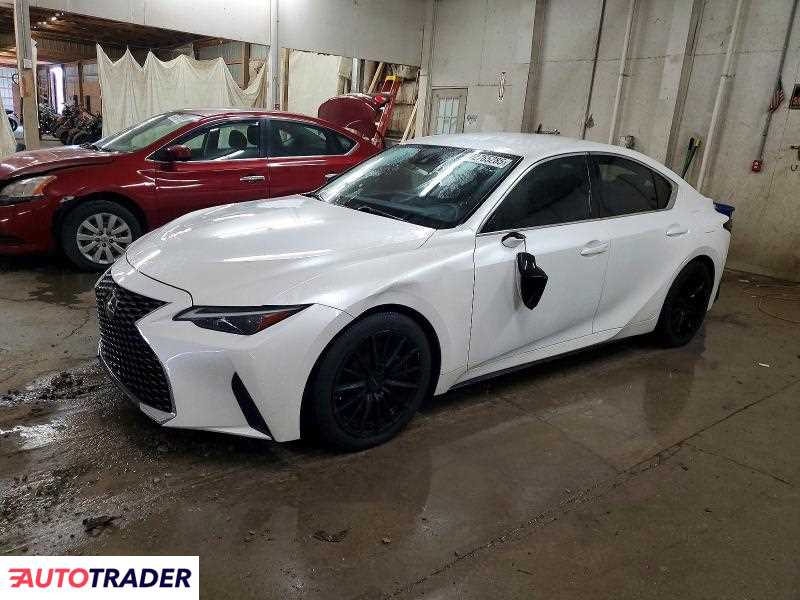 Lexus IS 2021 2