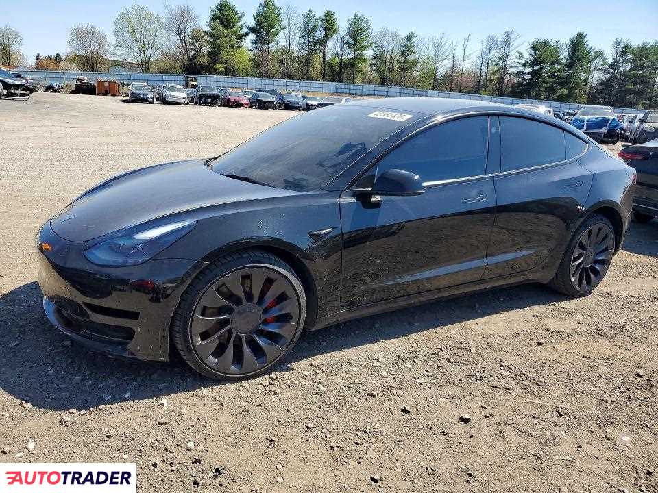 Tesla Model 3 2023