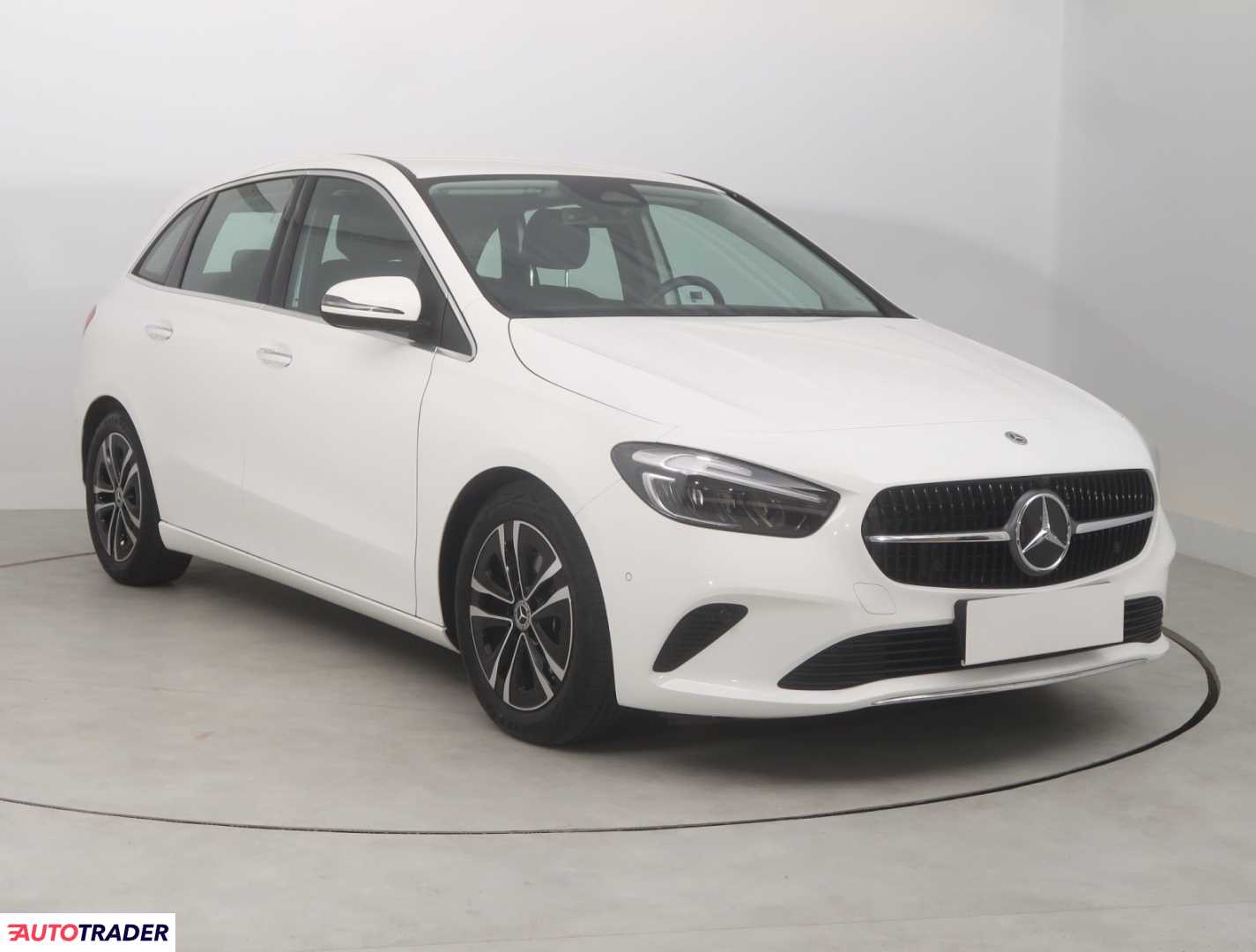 Mercedes B-klasa 2023 1.3 160 KM
