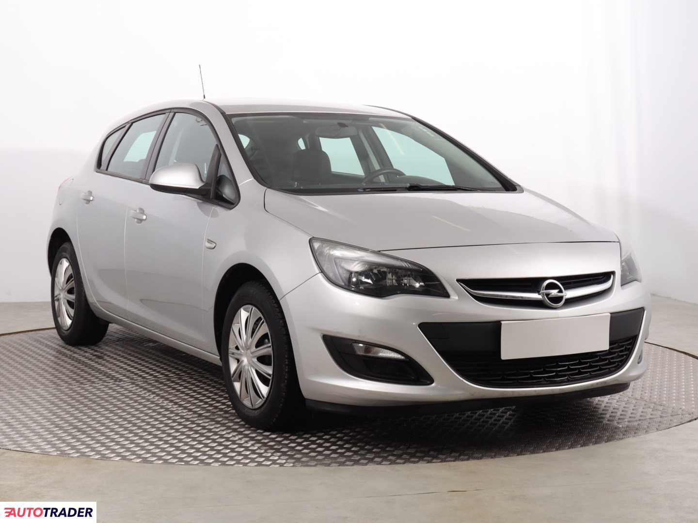 Opel Astra 2014 1.6 113 KM