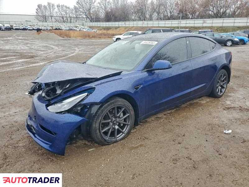 Tesla Model 3 2023