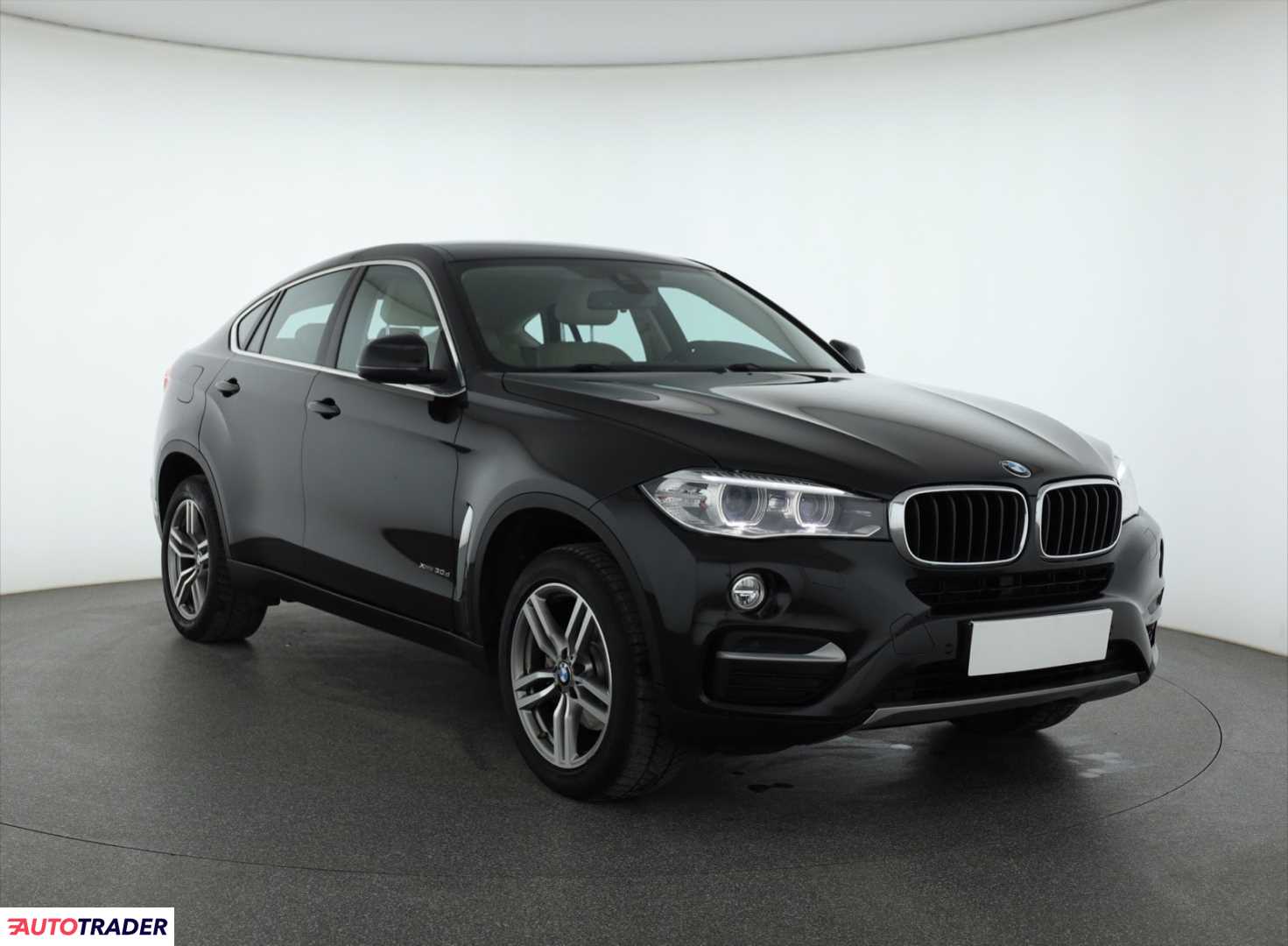 BMW X6 2015 3.0 254 KM