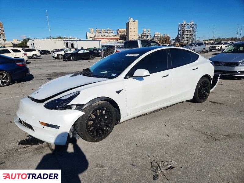 Tesla Model 3 2022