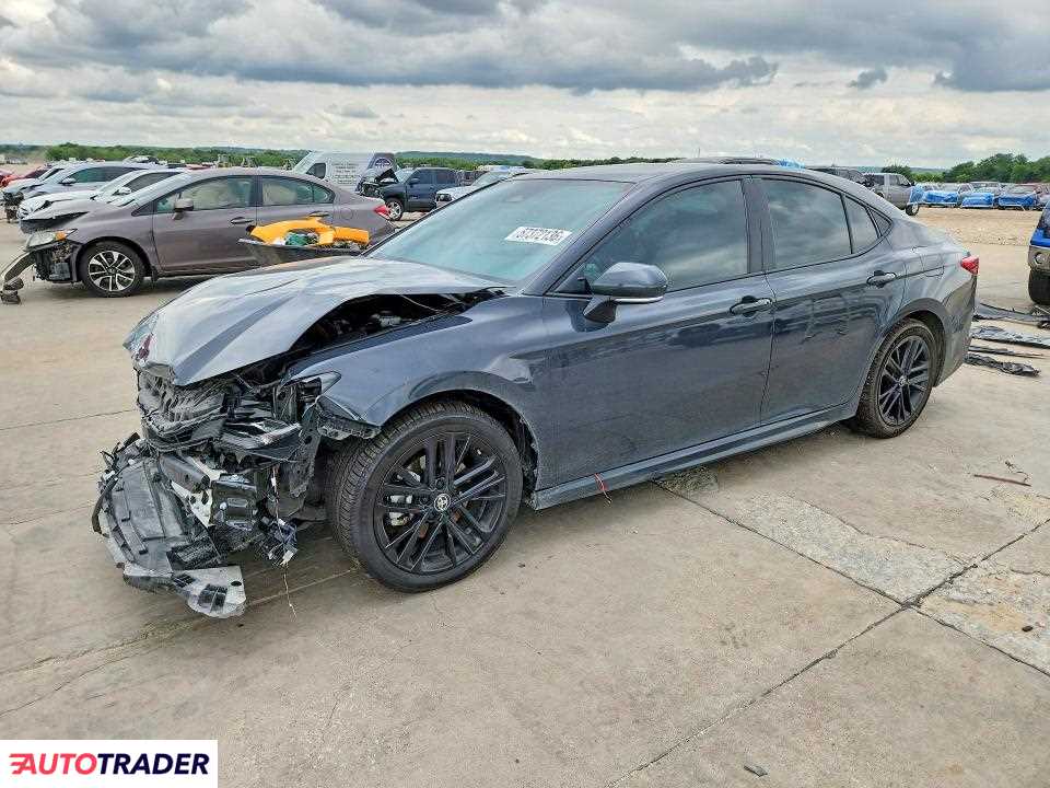 Toyota Camry 2025 2