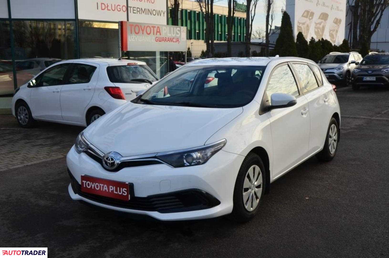 Toyota Auris 2015 1.3 99 KM Toyota Auris 2015 1.3 99 KM