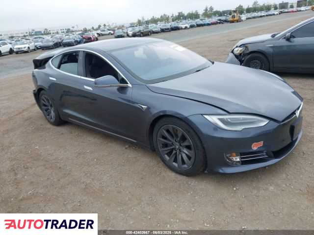 Tesla Model S 2020 Tesla Model S 2020