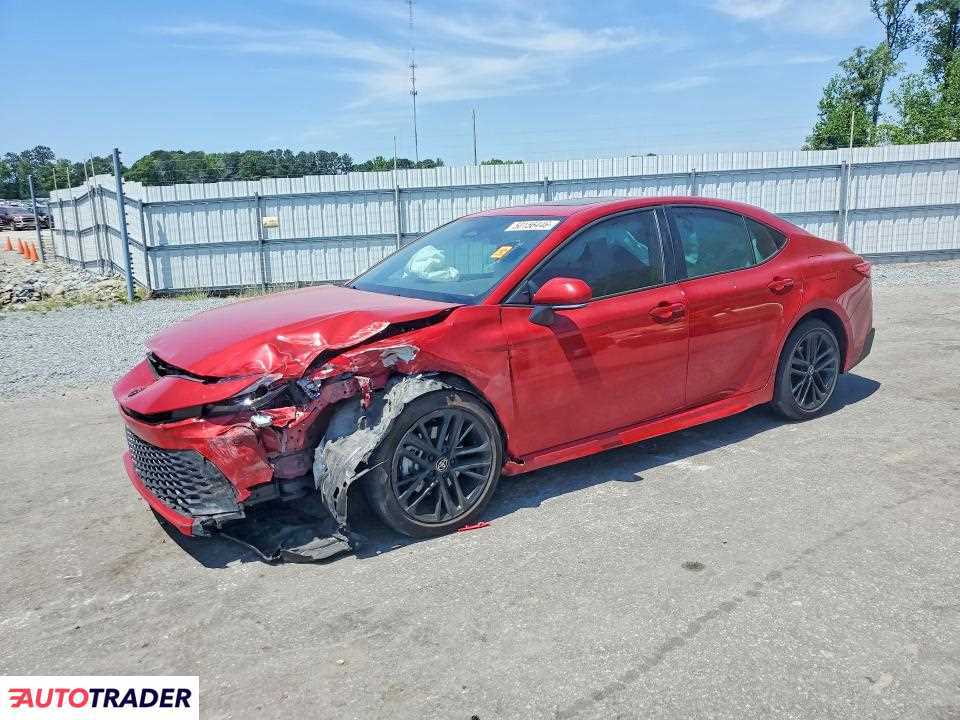 Toyota Camry 2025 2