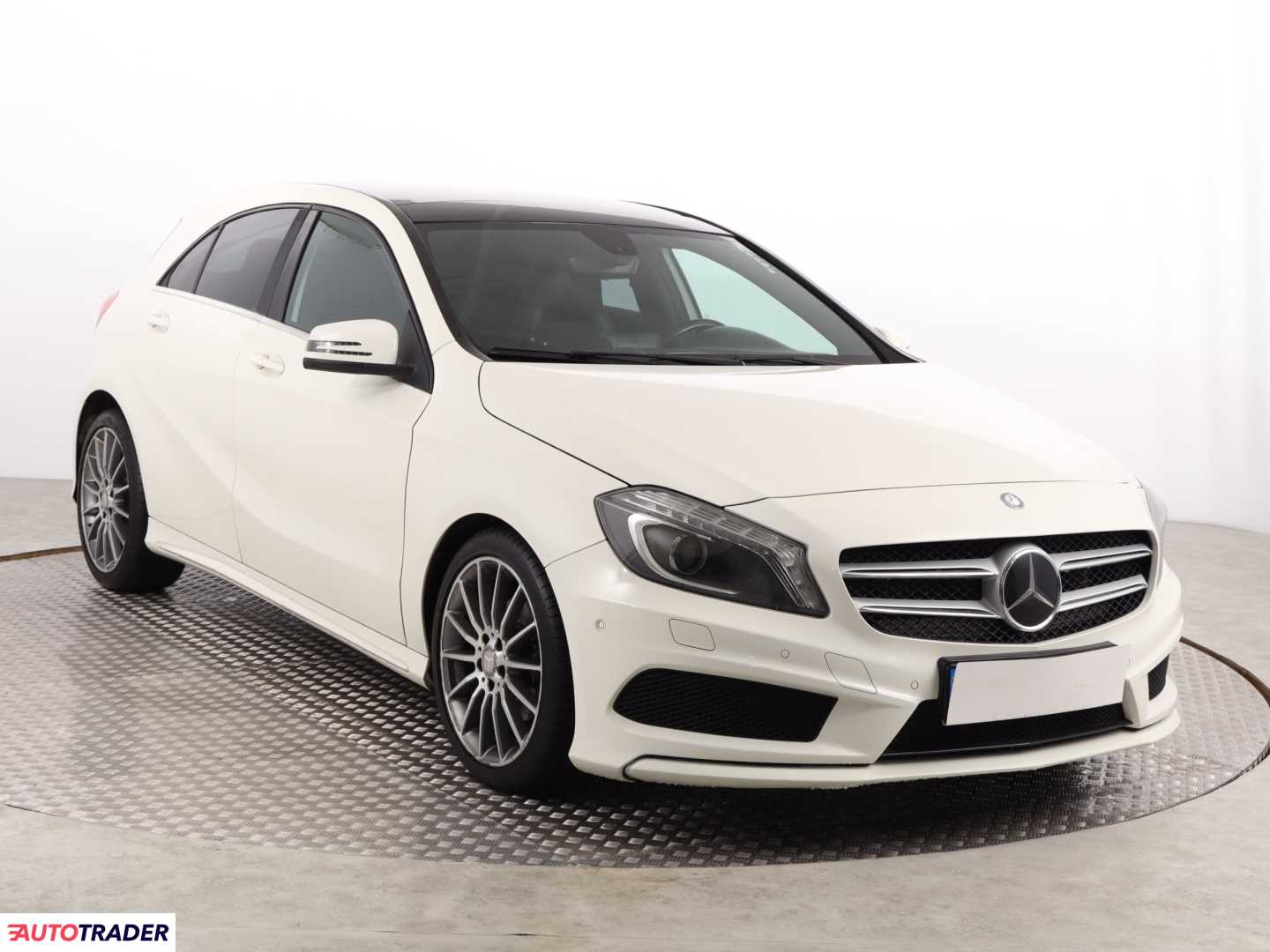 Mercedes A-klasa 2015 1.6 120 KM