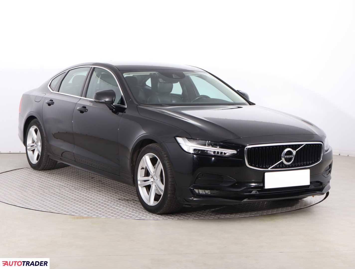 Volvo S90 2019 2.0 187 KM