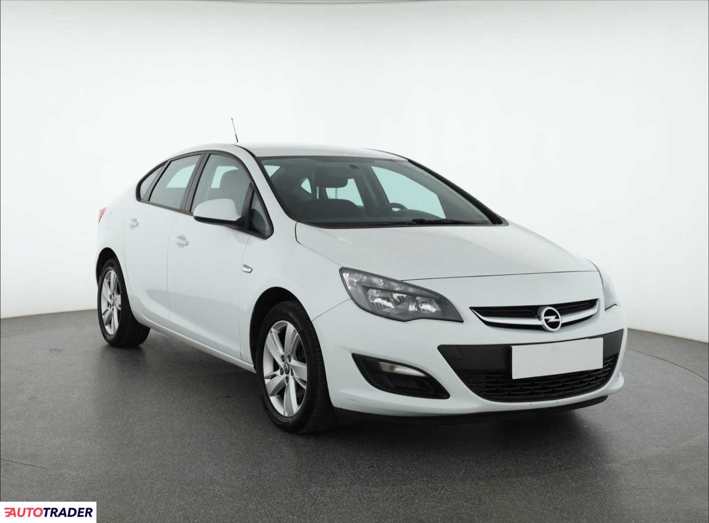 Opel Astra 2013 1.7 128 KM