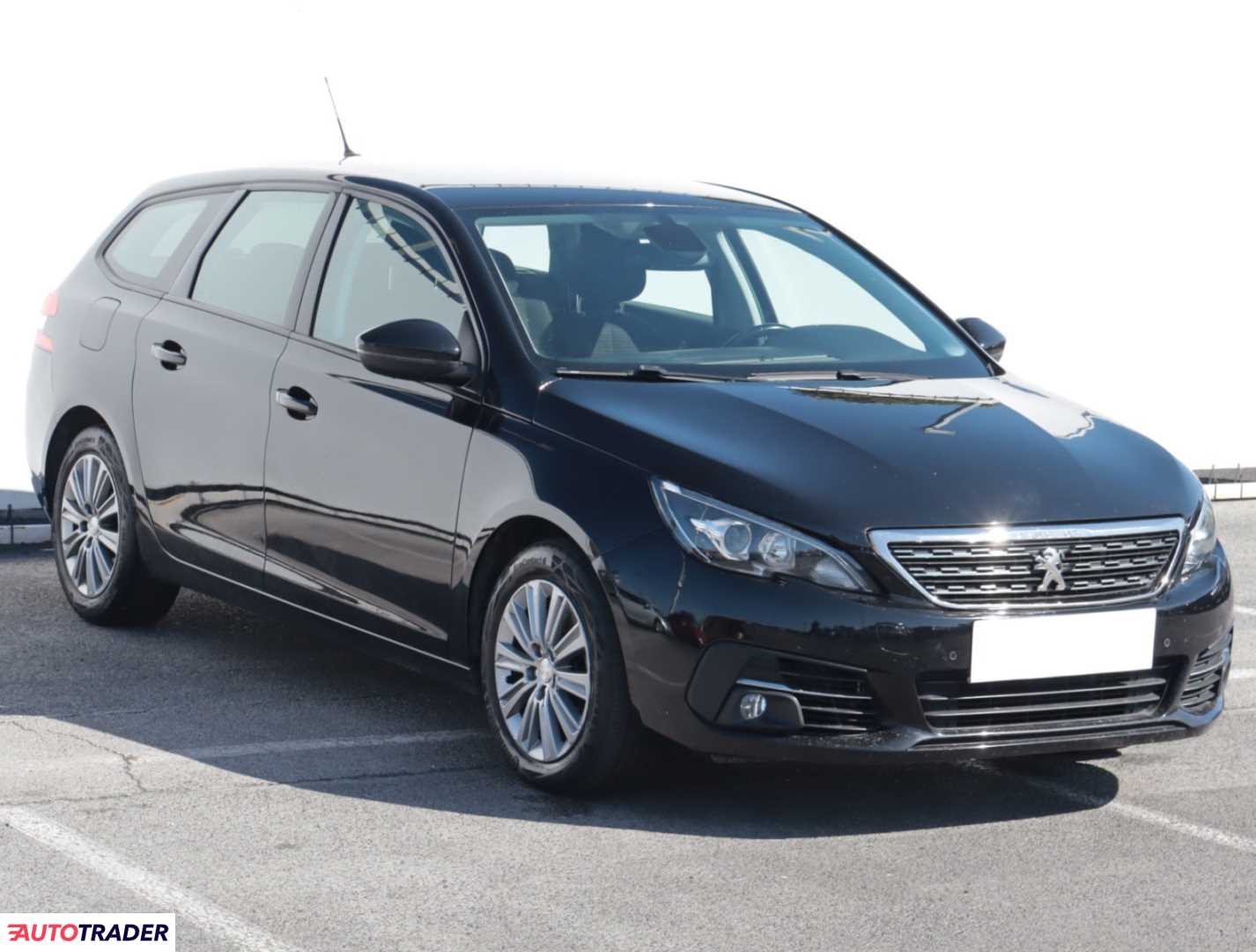 Peugeot 308 2018 1.2 108 KM
