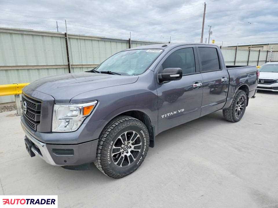 Nissan Titan 2020 5