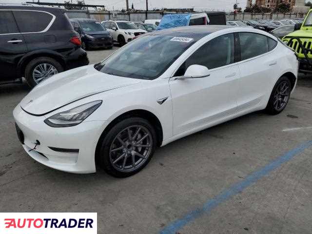 Tesla Model 3 benzyna 2020r. (LOS ANGELES)