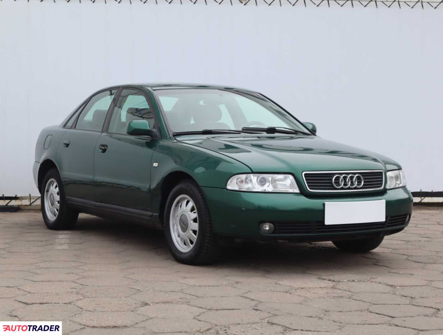 Audi A4 1999 2.0 88 KM