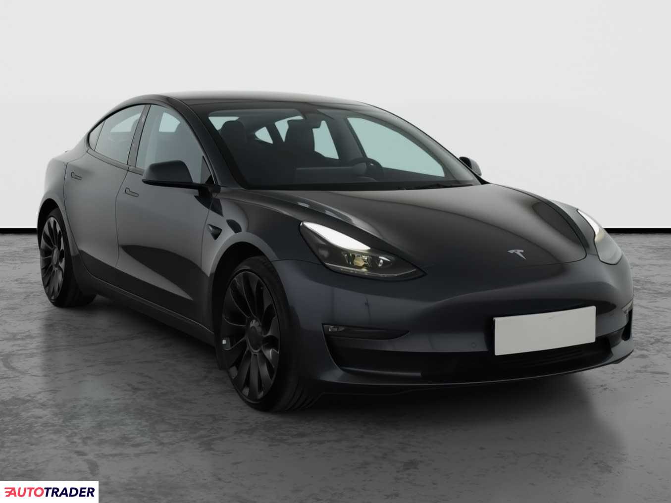 Tesla Model 3 2022 505 KM