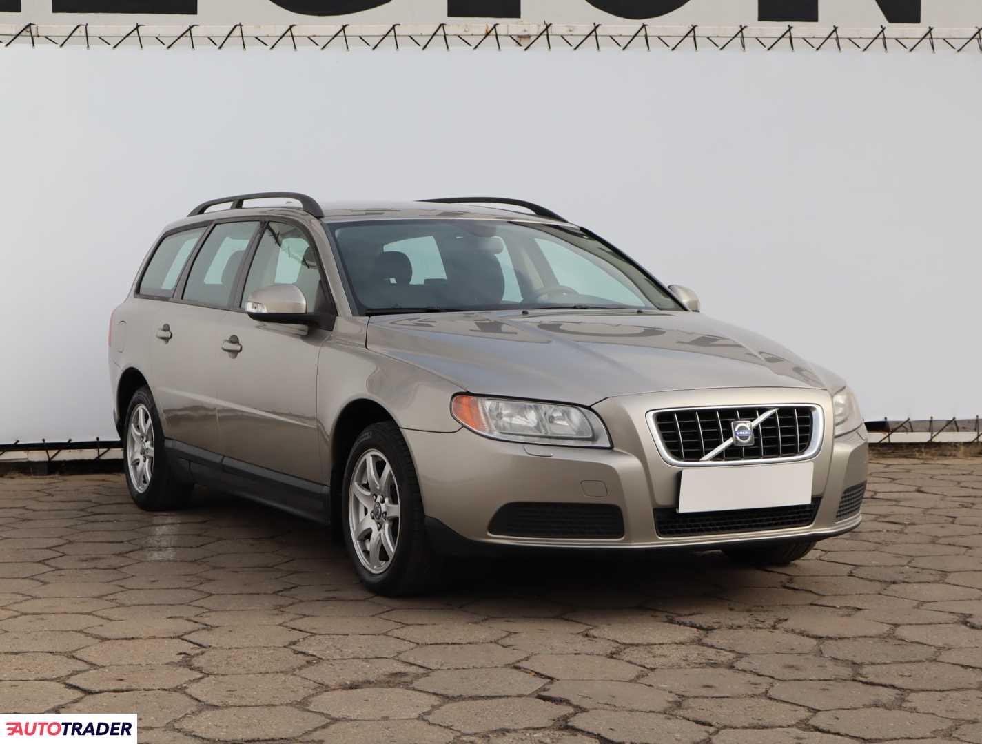 Volvo V70 2007 2.0 143 KM