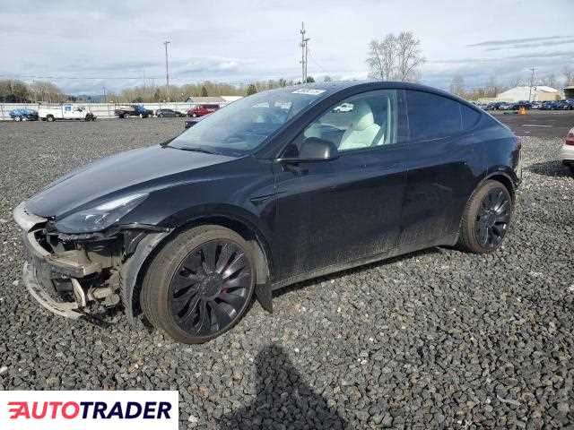 Tesla Model Y 2022 Tesla Model Y 2022