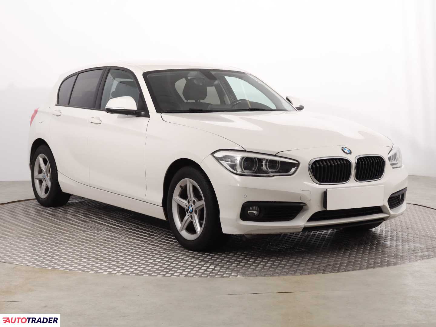 BMW 118 1.5 134 KM 2016r. (Piaseczno)