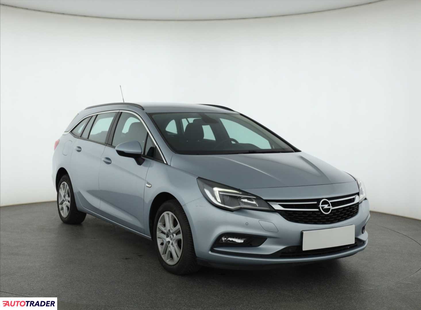 Opel Astra 2016 1.4 123 KM